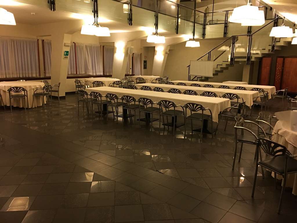 Grande Albergo Potenza Konforlar fotoğraf