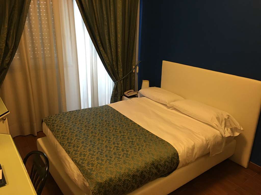 Grande Albergo Potenza Oda fotoğraf